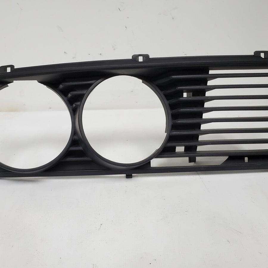 Headlight Front Grille Right OEM 19192009 Compatible with BMW E28 Sedan