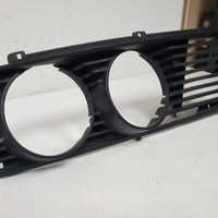 Headlight Front Grille Right OEM 19192009 Compatible with BMW E28 Sedan