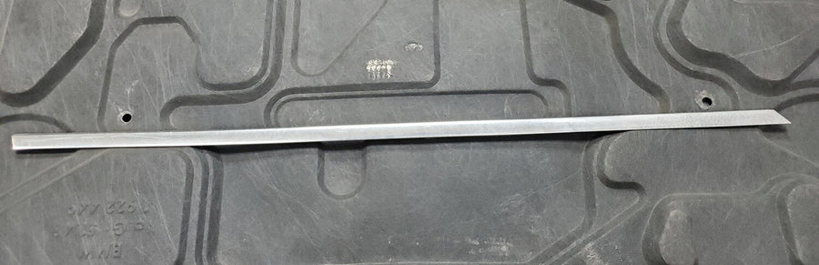 BMW E30 Sedan Chrome trim covering right passenger