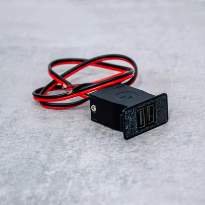Center Button USB C Quick Charger Port - BMW E30, E28, E24, E32, Z1 - 2x USB Port